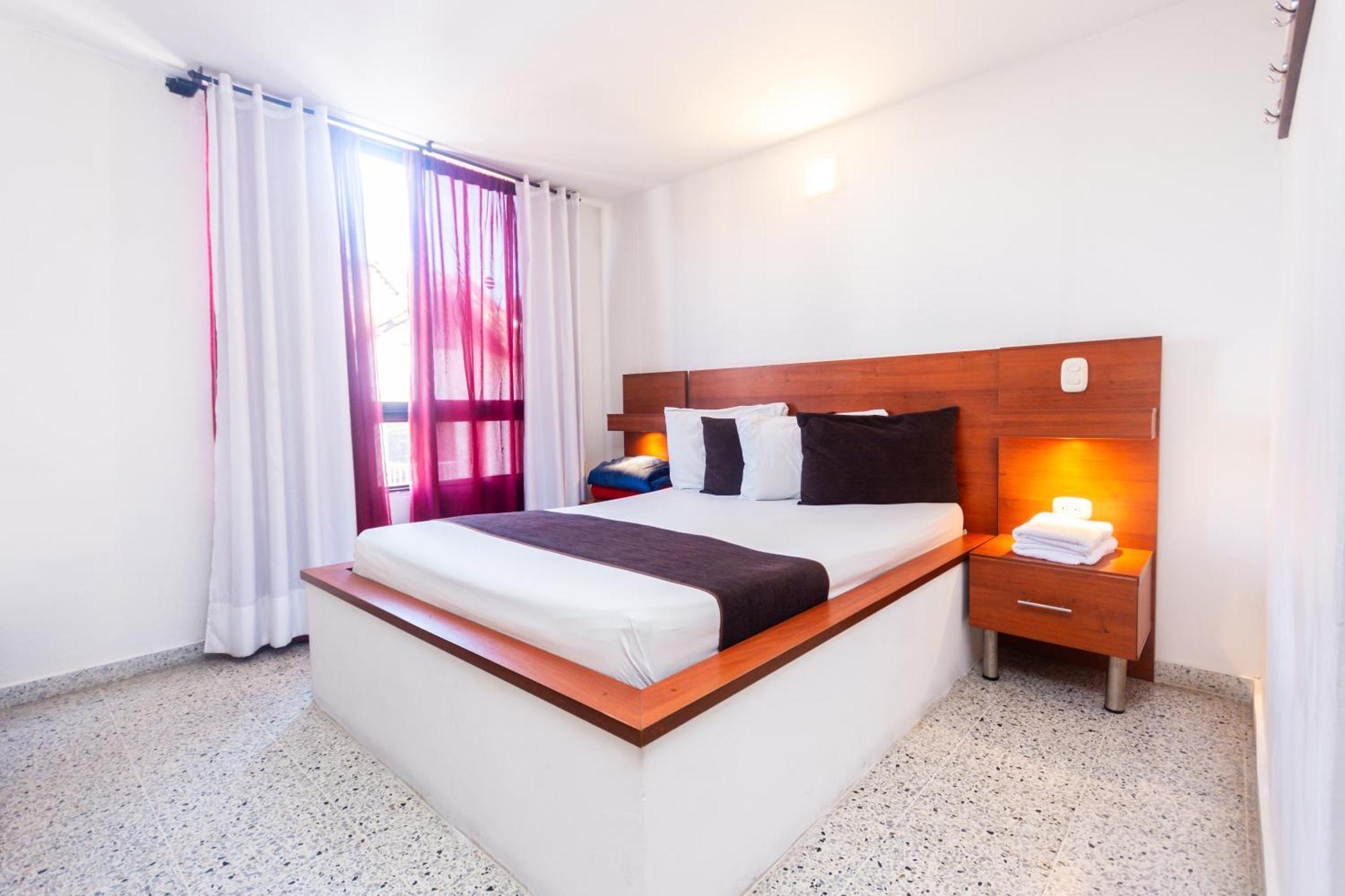 Hotel Bicentenario Ріонегро Екстер'єр фото