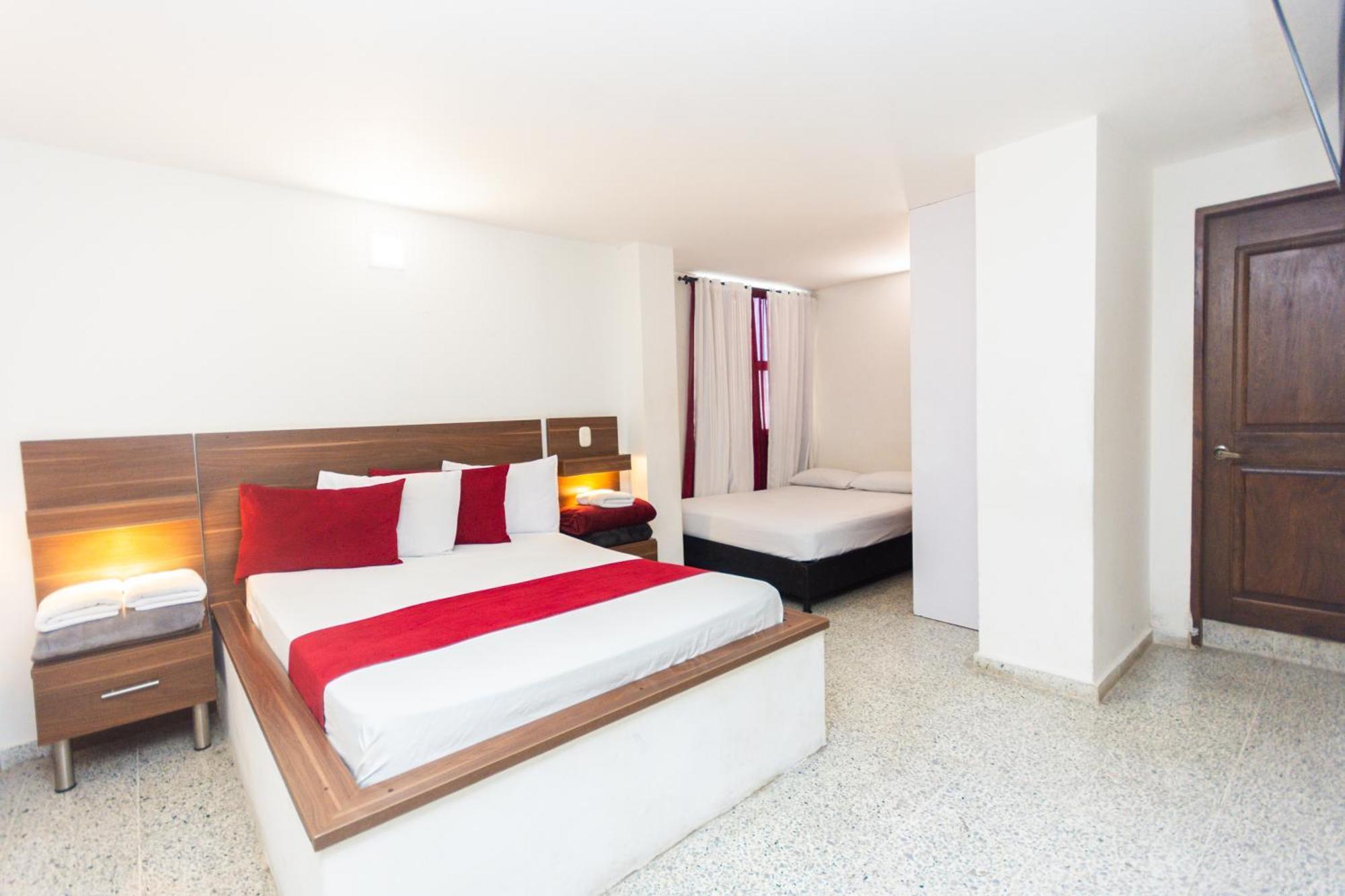 Hotel Bicentenario Ріонегро Екстер'єр фото